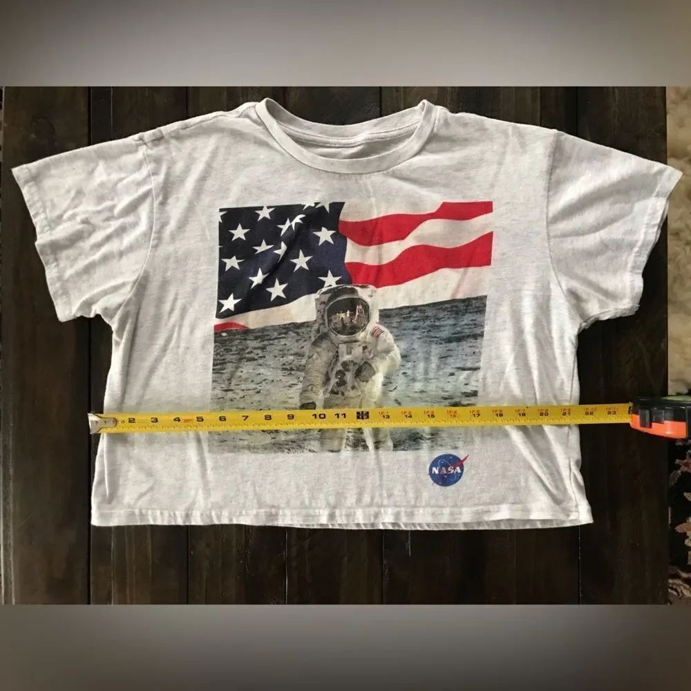 Freeze NASA Moon Walk Crop Tee - Picture 5 of 6